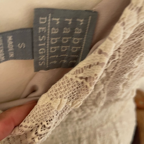 Rabbit Rabbit Rabbit Stretch Lace Hi Low MIDI Sz M - Picture 6 of 7